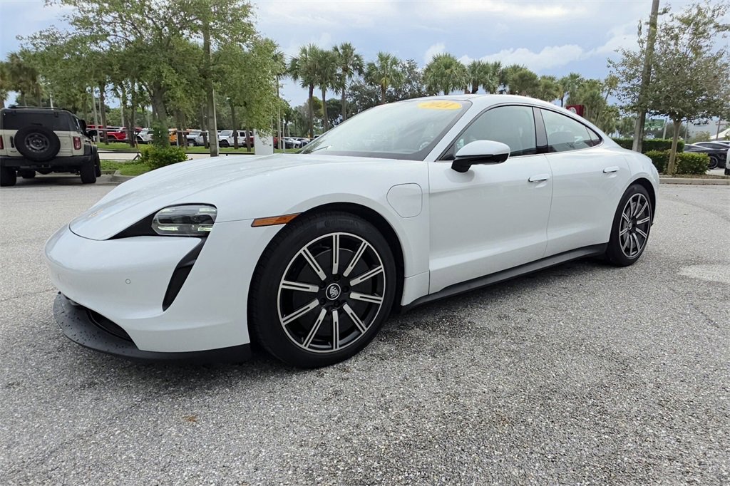 2021 Porsche Taycan Base photo 8
