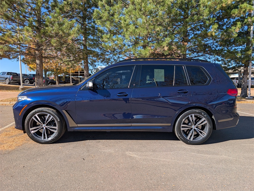2022 Bmw X7 M50i photo 2