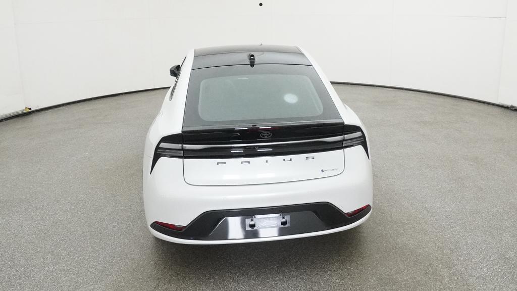 2026 Toyota Prius Plug-in Hybrid XSE Premium photo 18