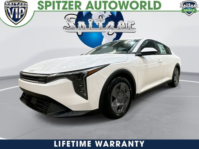 2025 Kia K4 LX's photo