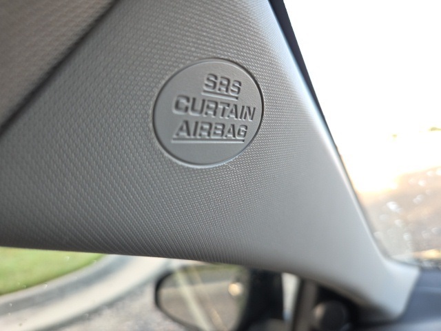 2014 Toyota Corolla Plus photo 31