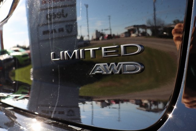 2026 Chrysler Pacifica Limited photo 33