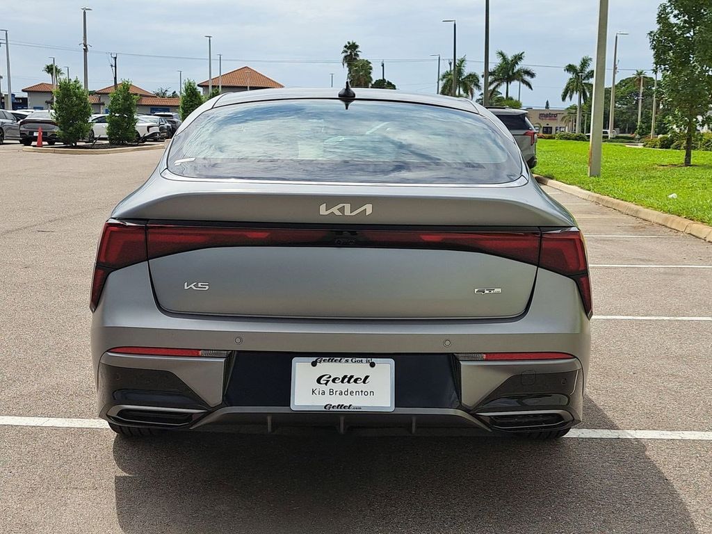 2026 Kia K5 GT-Line photo 6