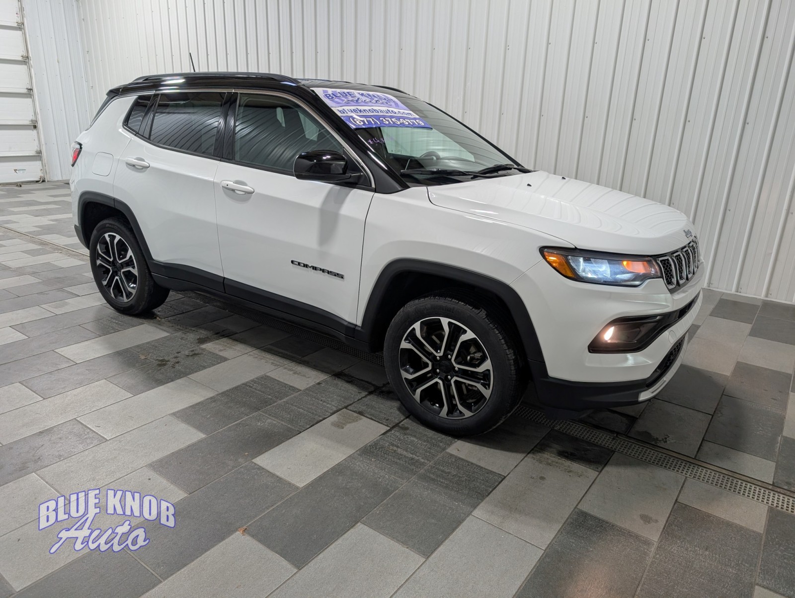 2023 Jeep Compass Limited photo 4