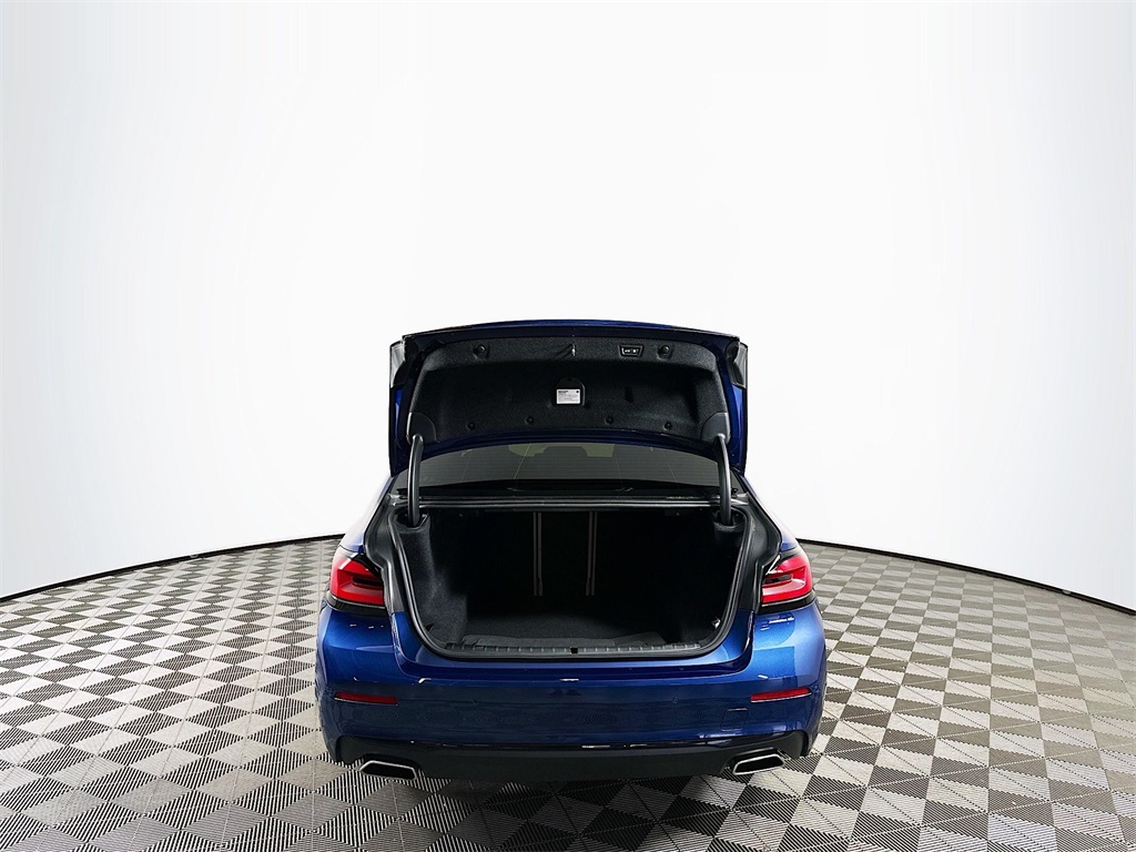 Used 2023 Blue Metallic BMW 540i xDrive image 27