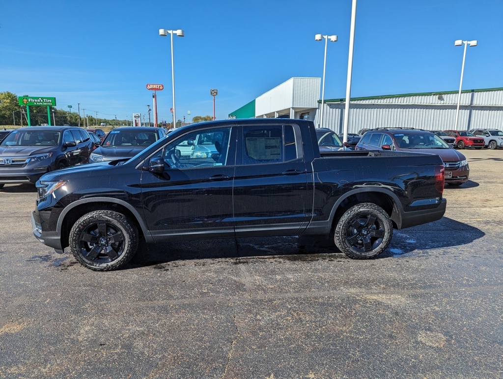 2026 Honda Ridgeline Black Edition photo 5
