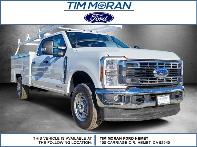 2026 Ford F-350 Super Duty Chassis Cab XL's photo