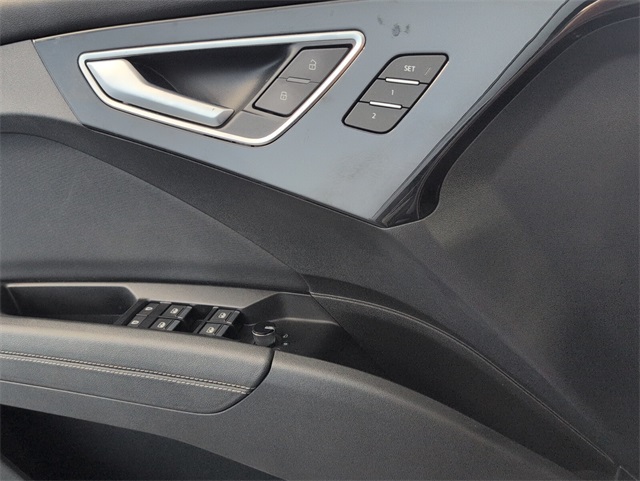 2023 Audi Q4 40 E-tron Premium Plus photo 21