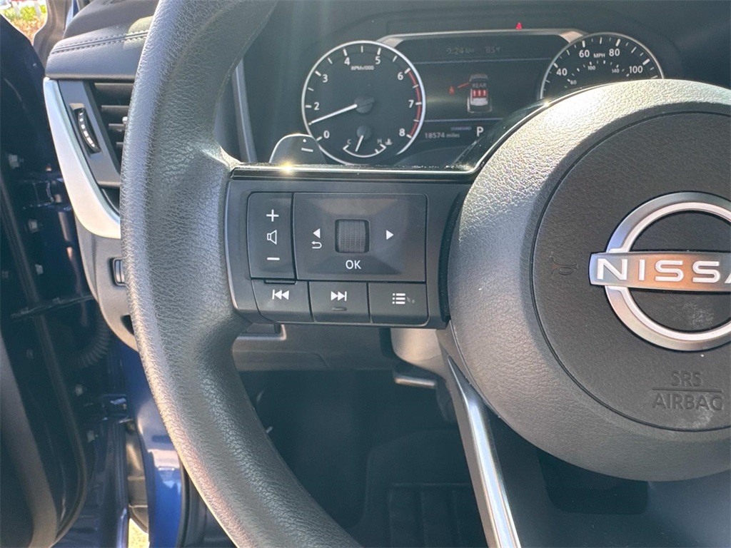 2023 Nissan Rogue SV photo 21