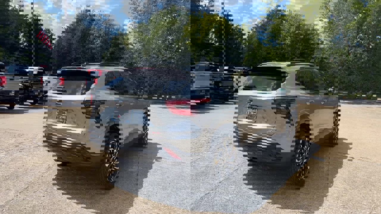2024 Chevrolet Trax photo 8
