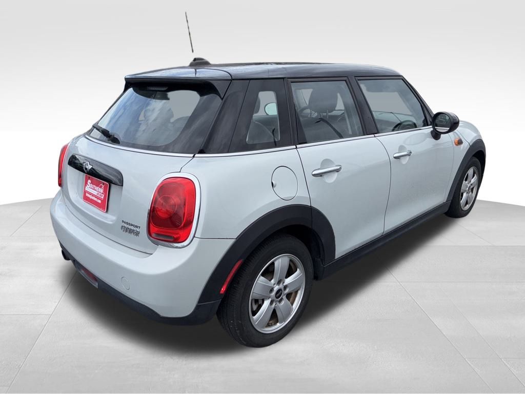 2017 Mini Cooper Base photo 4