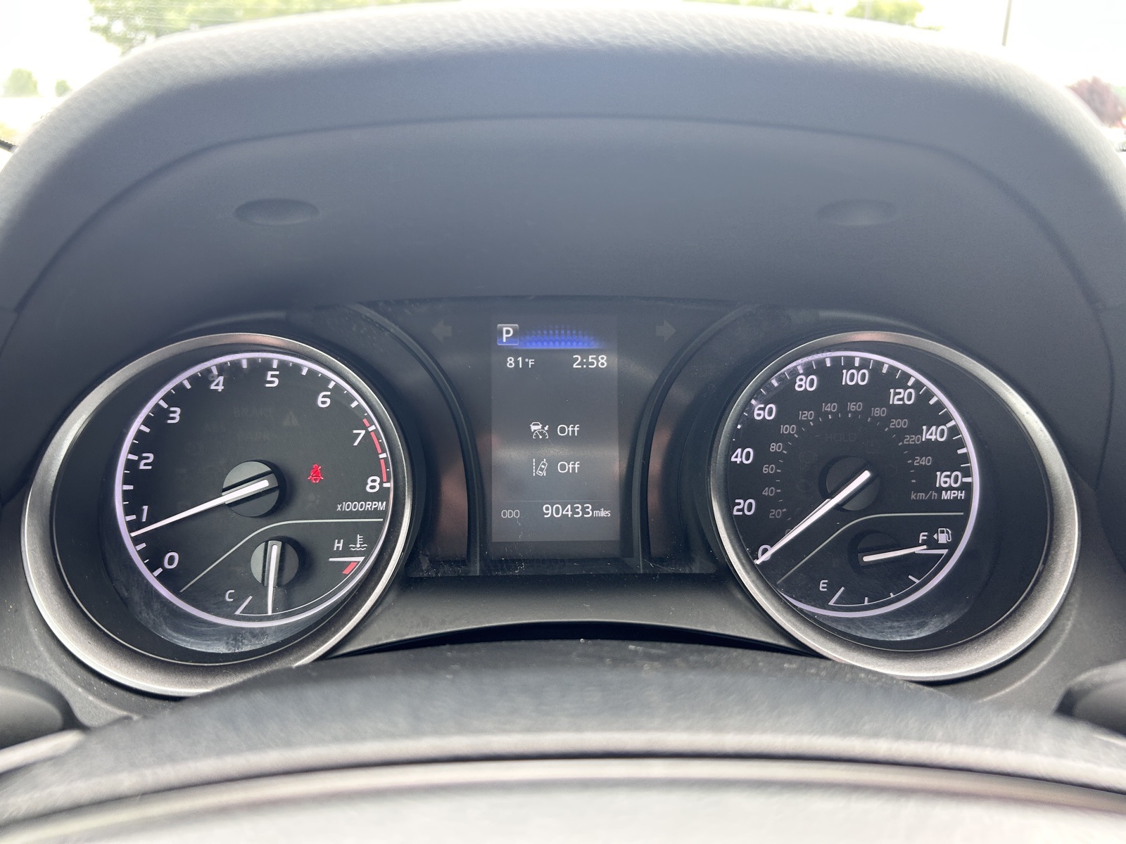 2022 Toyota Camry SE photo 23