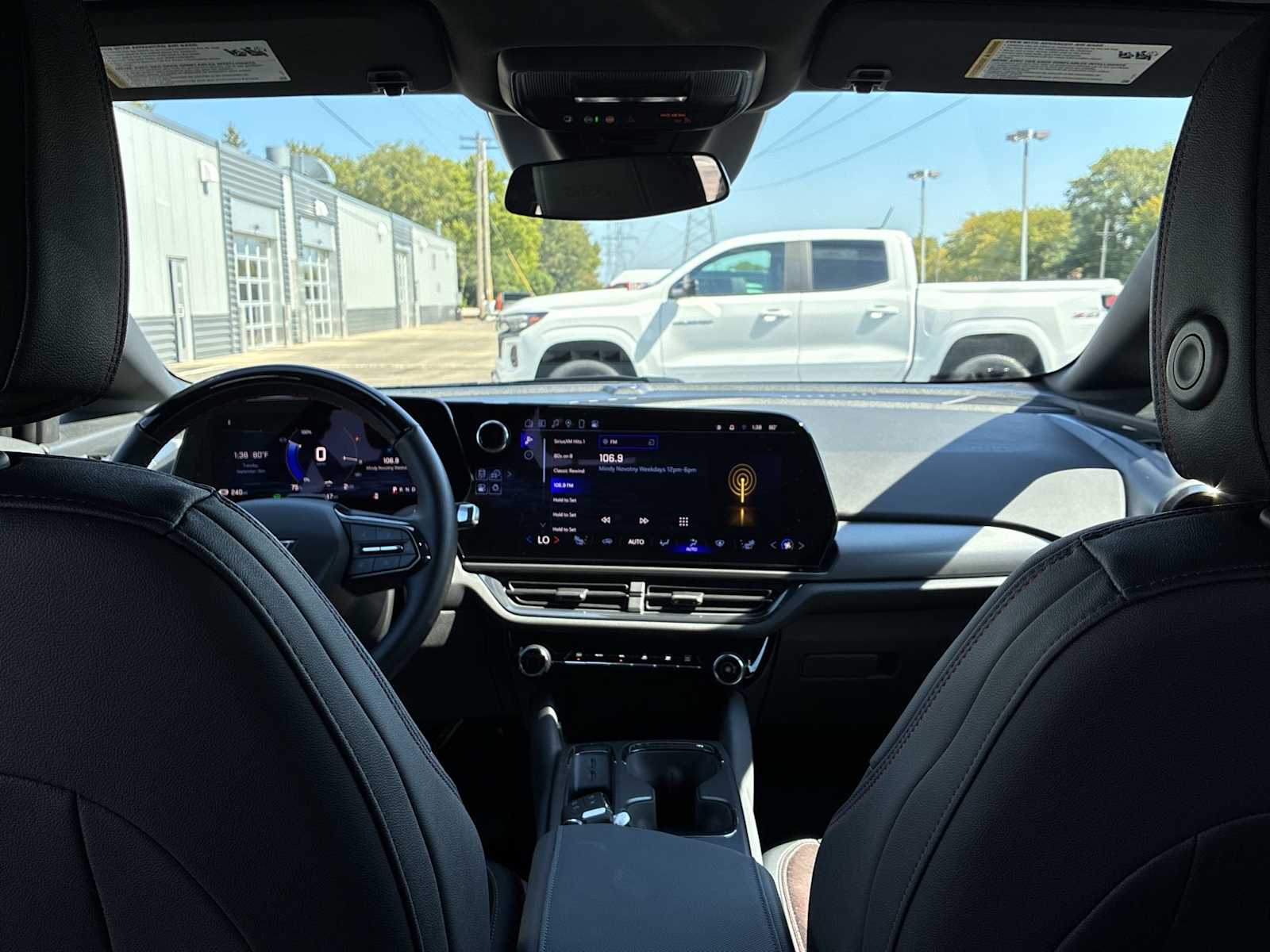 2024 Chevrolet Equinox EV 3RS photo 18