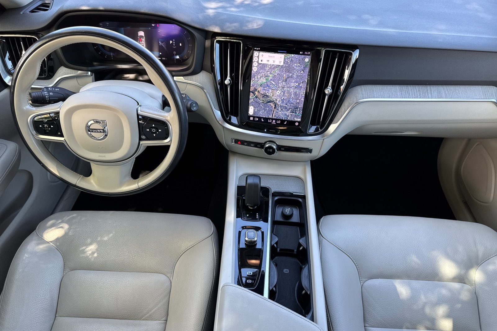 2024 Volvo V60 Cross Country B5 Plus photo 3