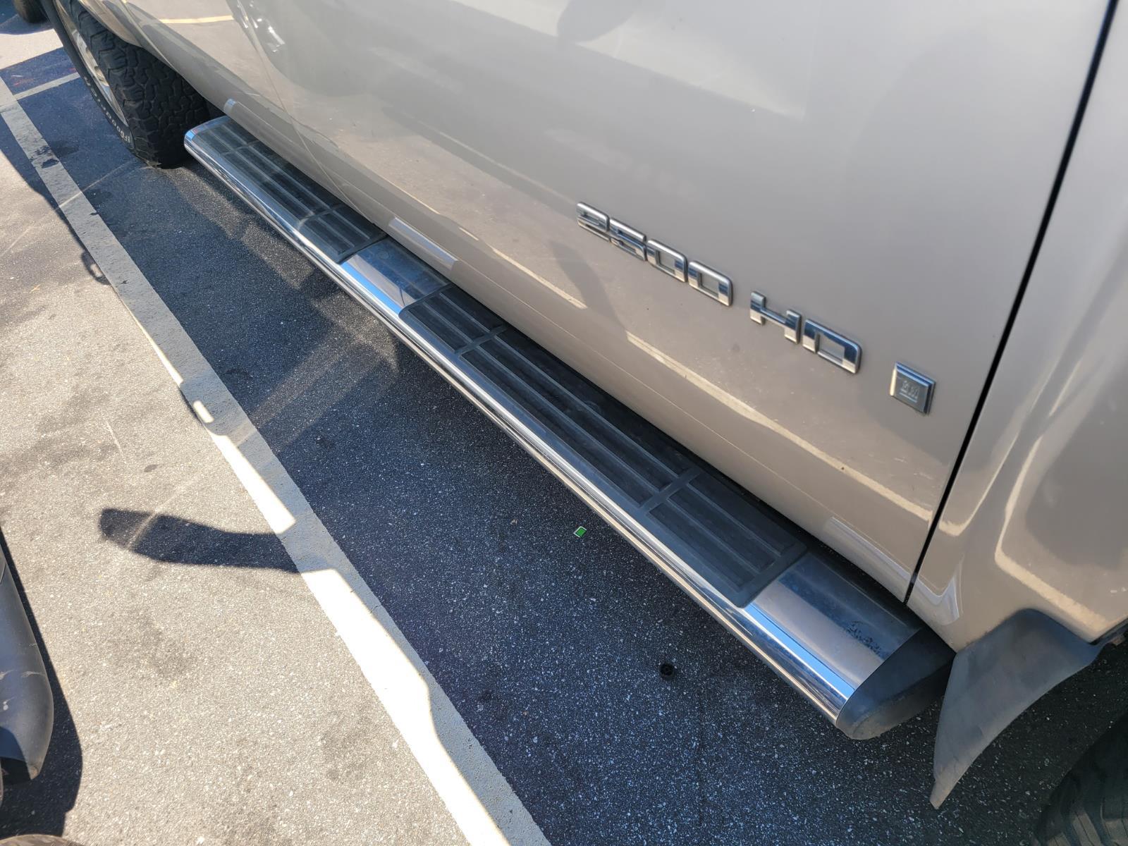 2009 Chevrolet Silverado 2500HD LTZ photo 4