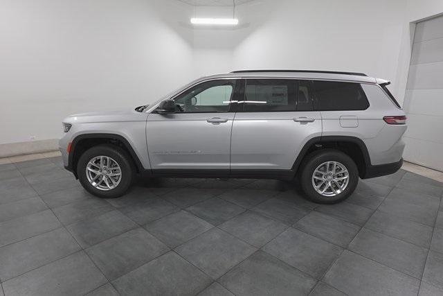 2025 Jeep Grand Cherokee Laredo X photo 4