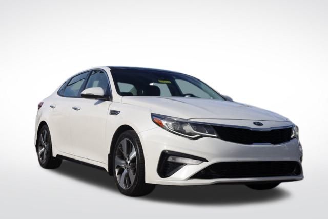 2019 Kia Optima S's photo