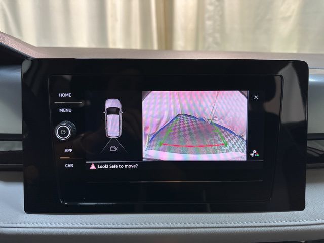 2025 Volkswagen Taos S photo 19