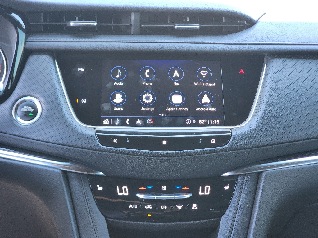 2021 Cadillac XT5 Premium Luxury photo 2
