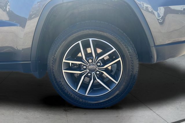 2021 Jeep Grand Cherokee Limited photo 25