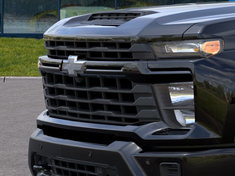 2026 Chevrolet Silverado 2500HD Custom photo 11