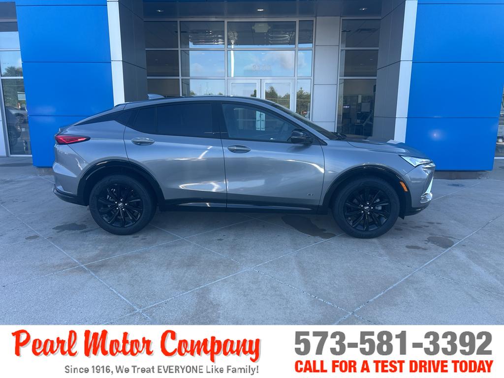 2026 Buick Envista ST photo 2