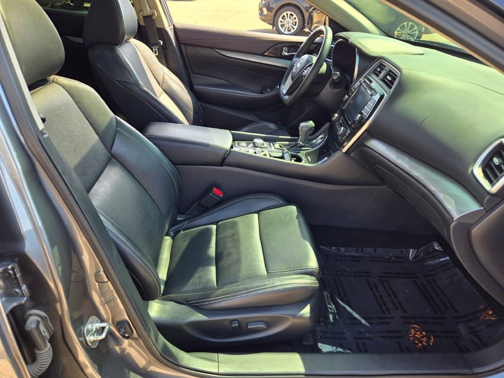 2017 Nissan Maxima SL photo 4