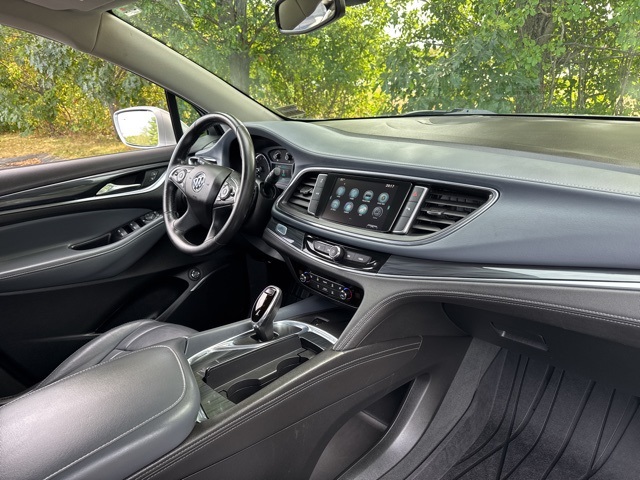 2019 Buick Enclave Essence photo 16