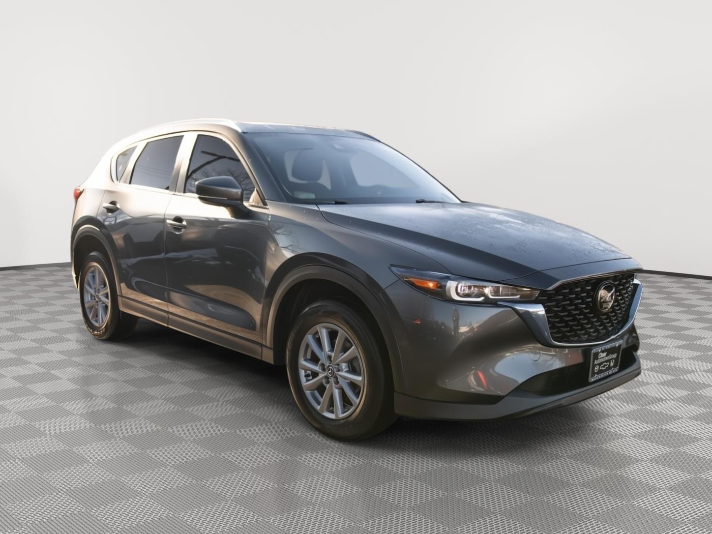 2023 Mazda CX-5 S Preferred package's photo