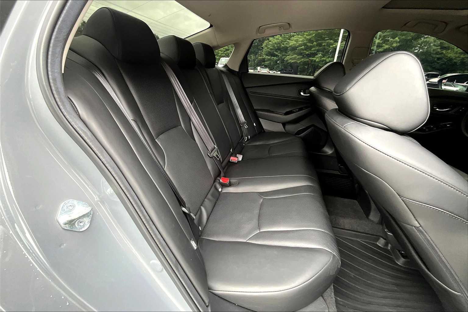 2025 Honda Accord Hybrid Touring photo 19