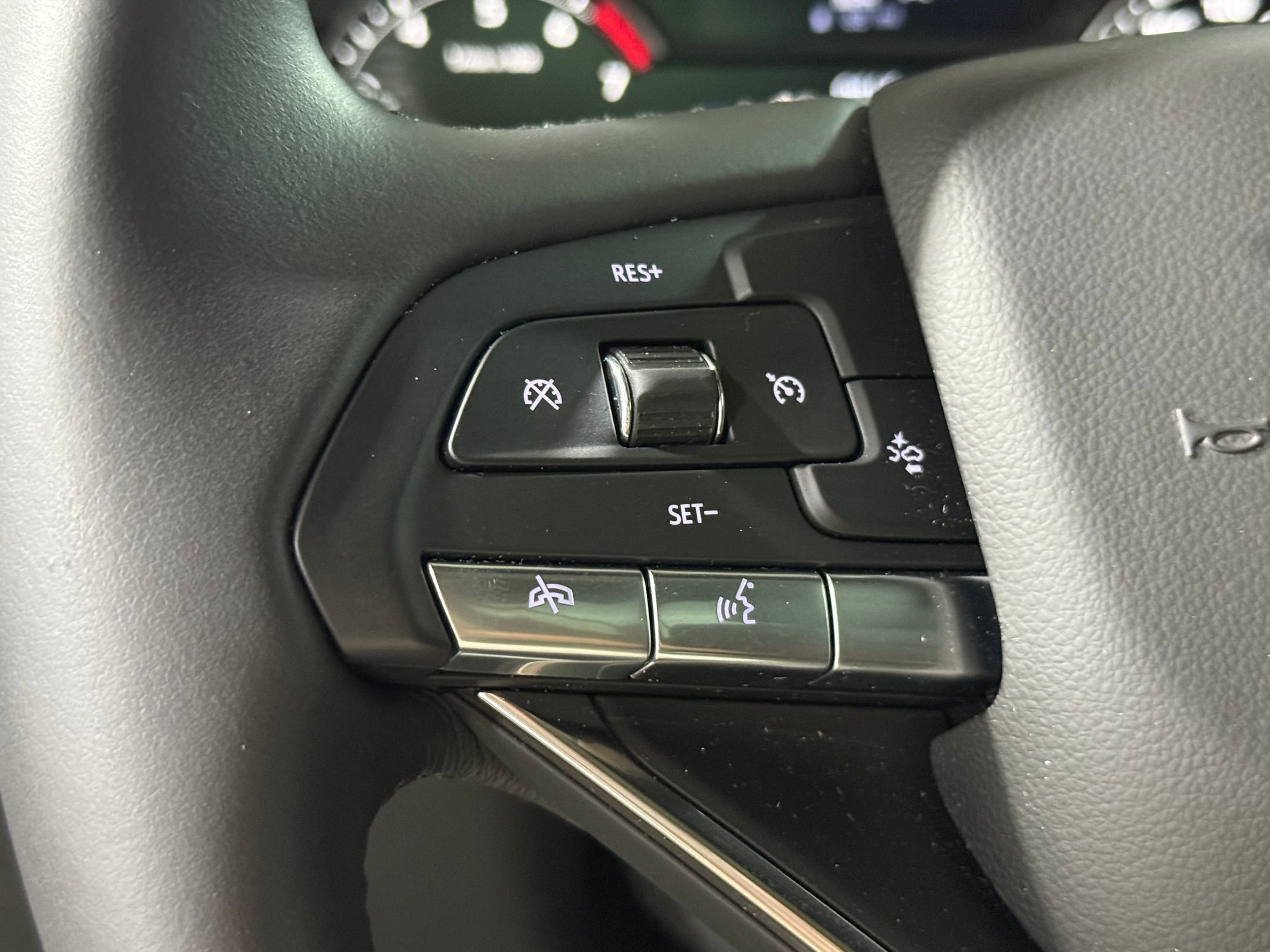 2025 Cadillac XT6 Luxury photo 13