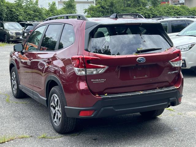 2024 Subaru Forester Premium Base photo 3