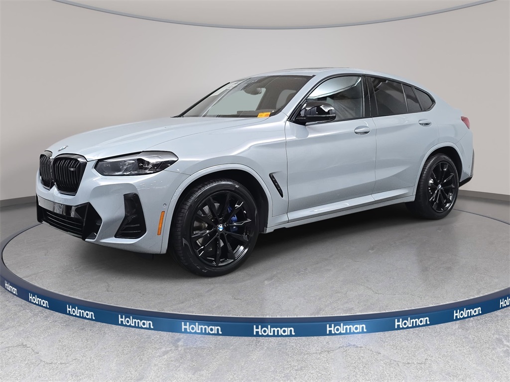 2024 BMW X4 M40i's photo