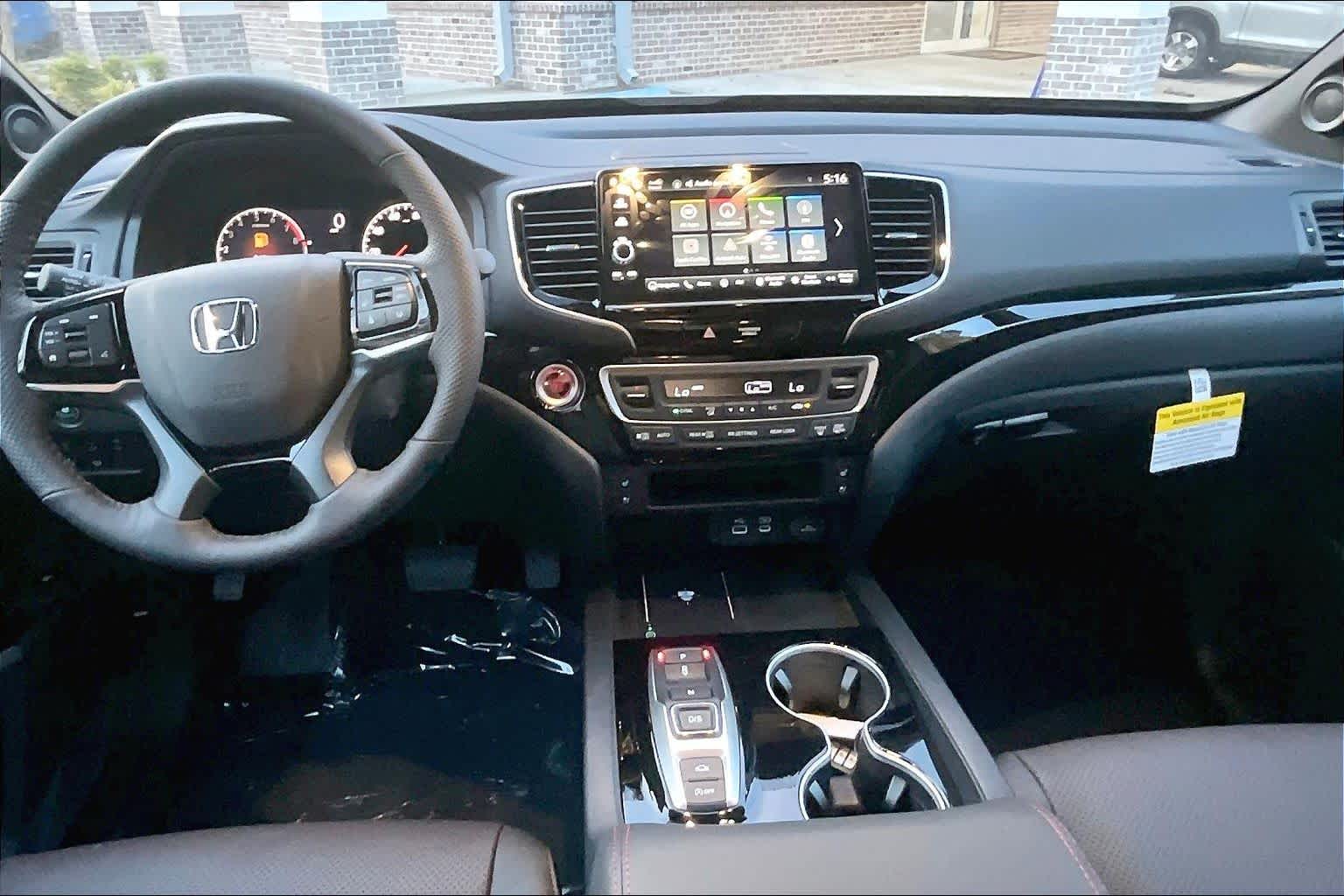 2026 Honda Ridgeline Black Edition photo 4