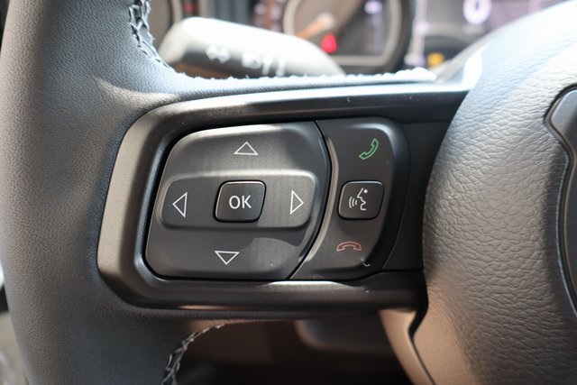 2025 Jeep Wrangler Rubicon photo 13