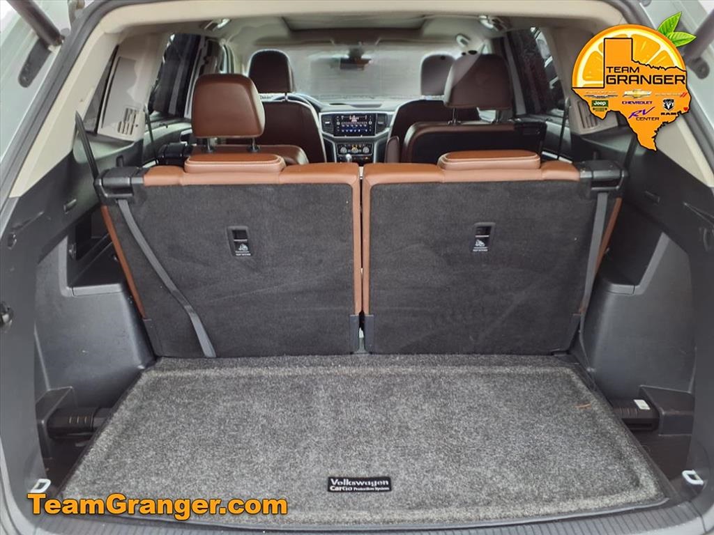 2022 Volkswagen Atlas V6 SEL R-Line photo 3