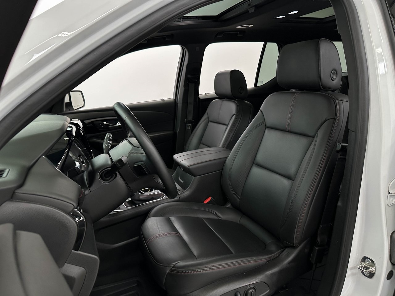 2023 Chevrolet Traverse RS photo 13
