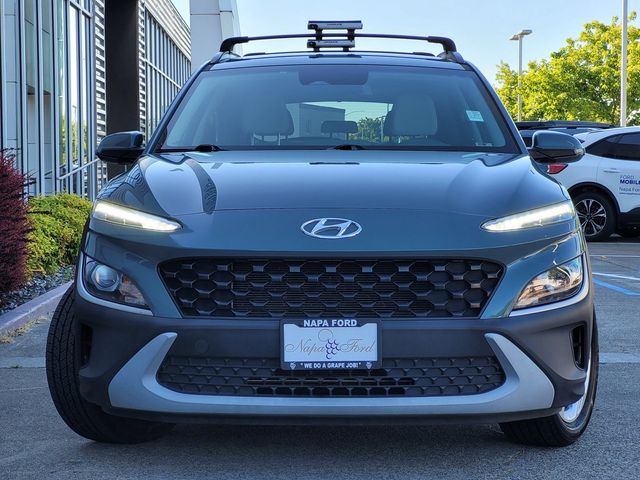 2022 Hyundai Kona SEL photo 2