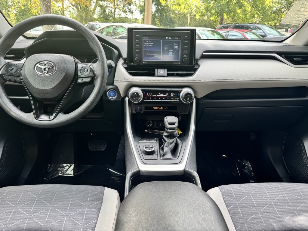 2020 Toyota RAV4 Hybrid XLE photo 13