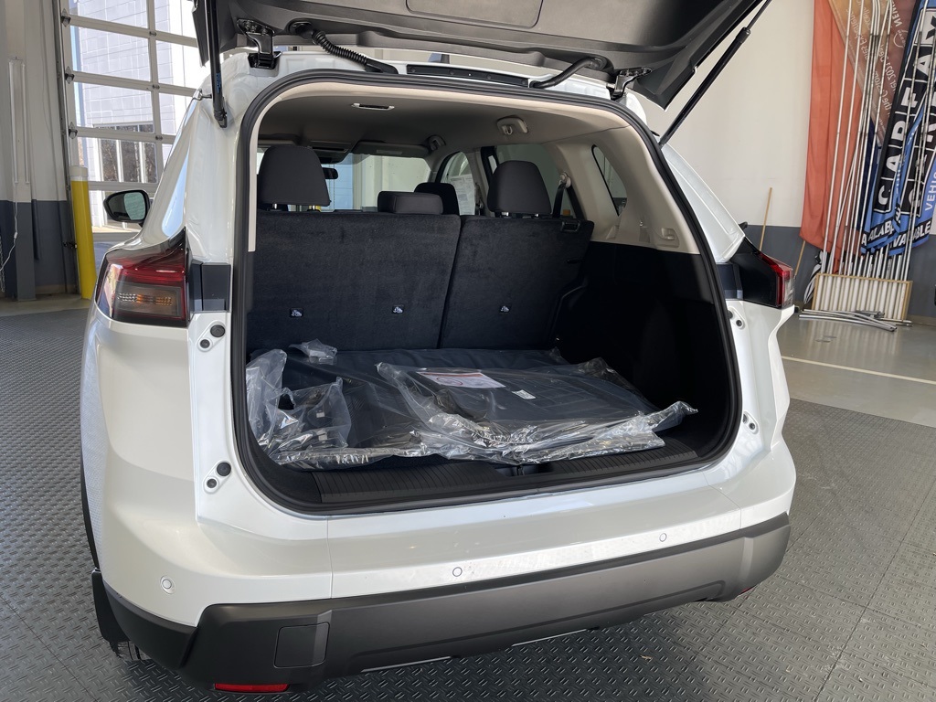 2025 Nissan Rogue S photo 4