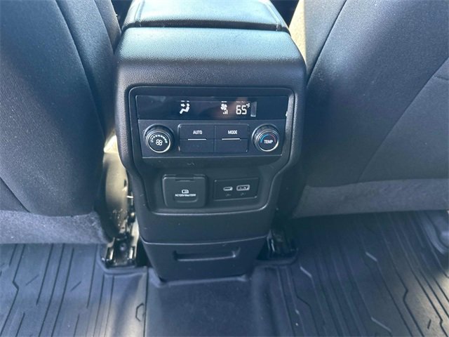 2022 Gmc Acadia SLE photo 10