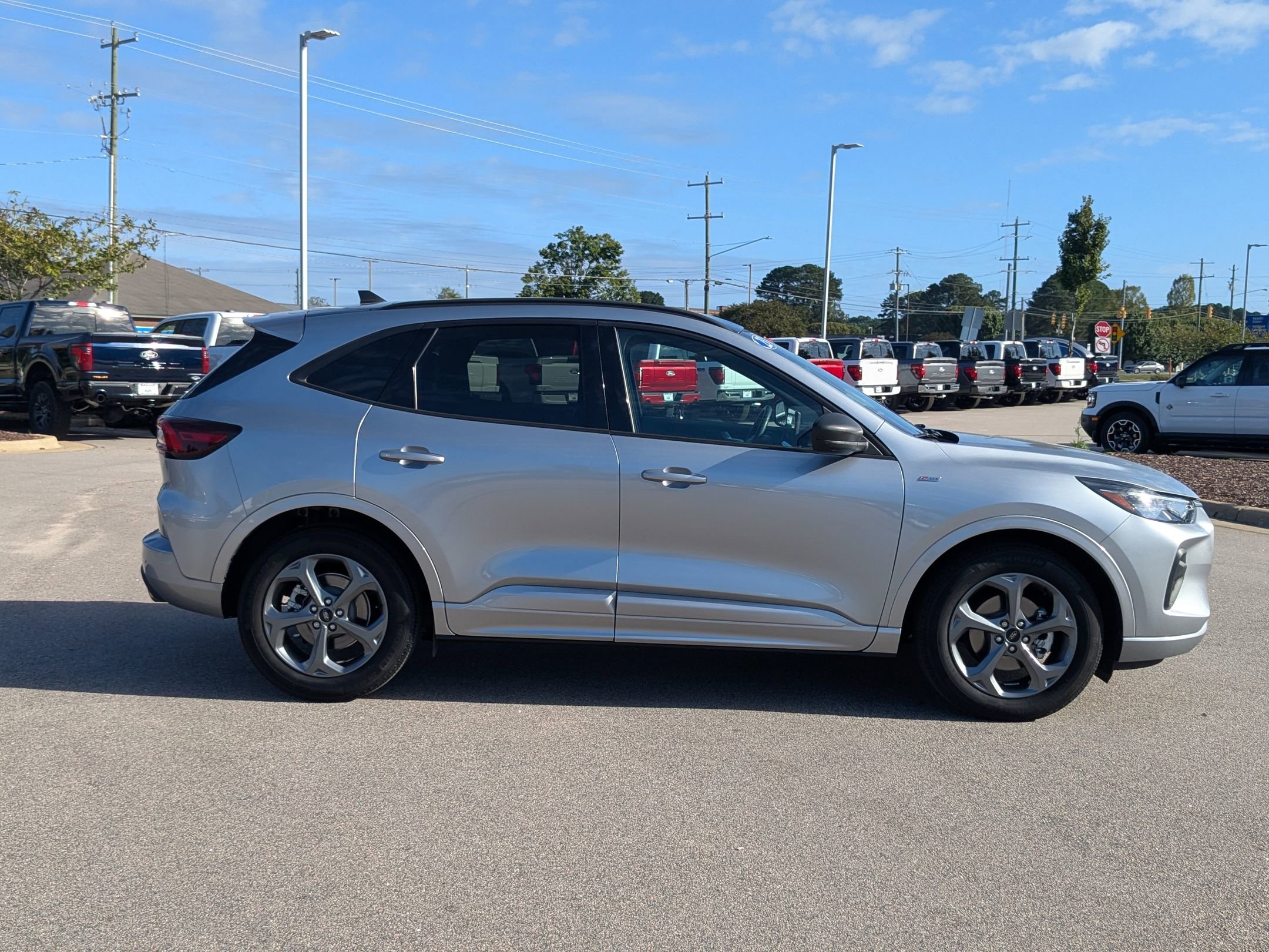 2023 Ford Escape ST-Line photo 7