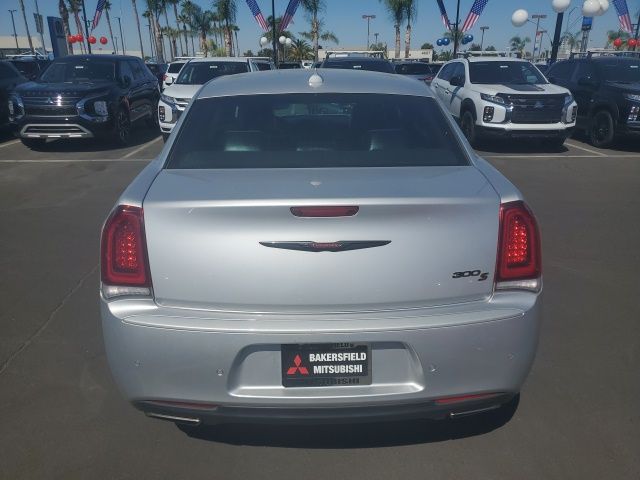 2021 Chrysler 300 S photo 9