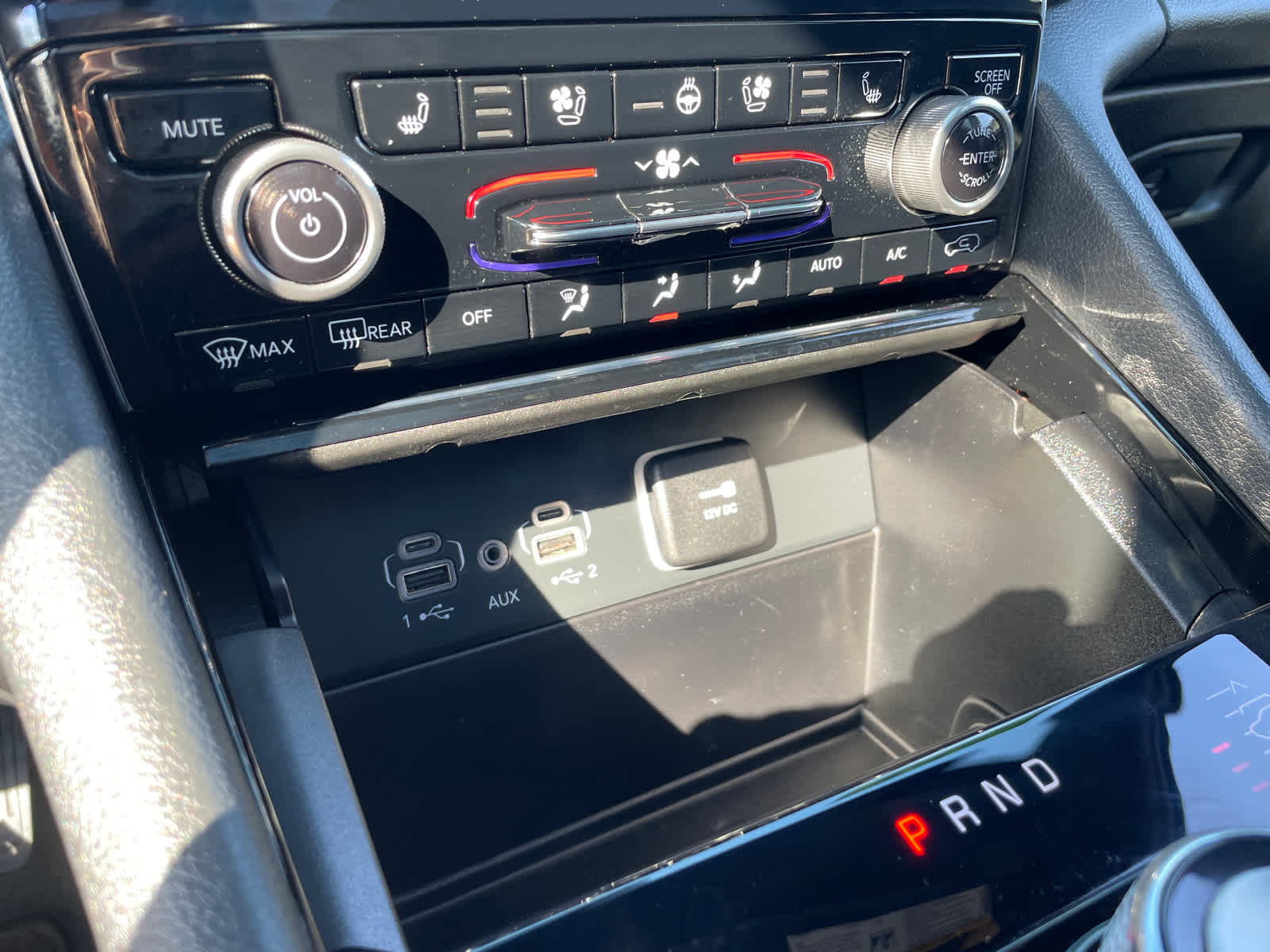 2023 Jeep Cherokee Overland 4xe photo 23