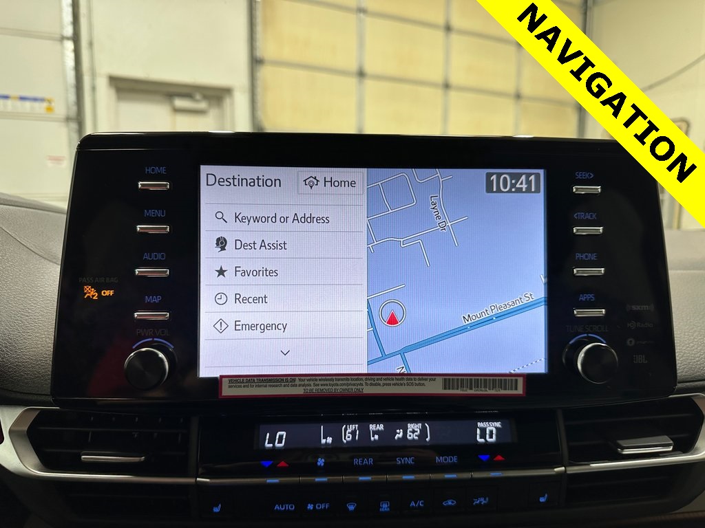 2024 Toyota Sienna XLE photo 21