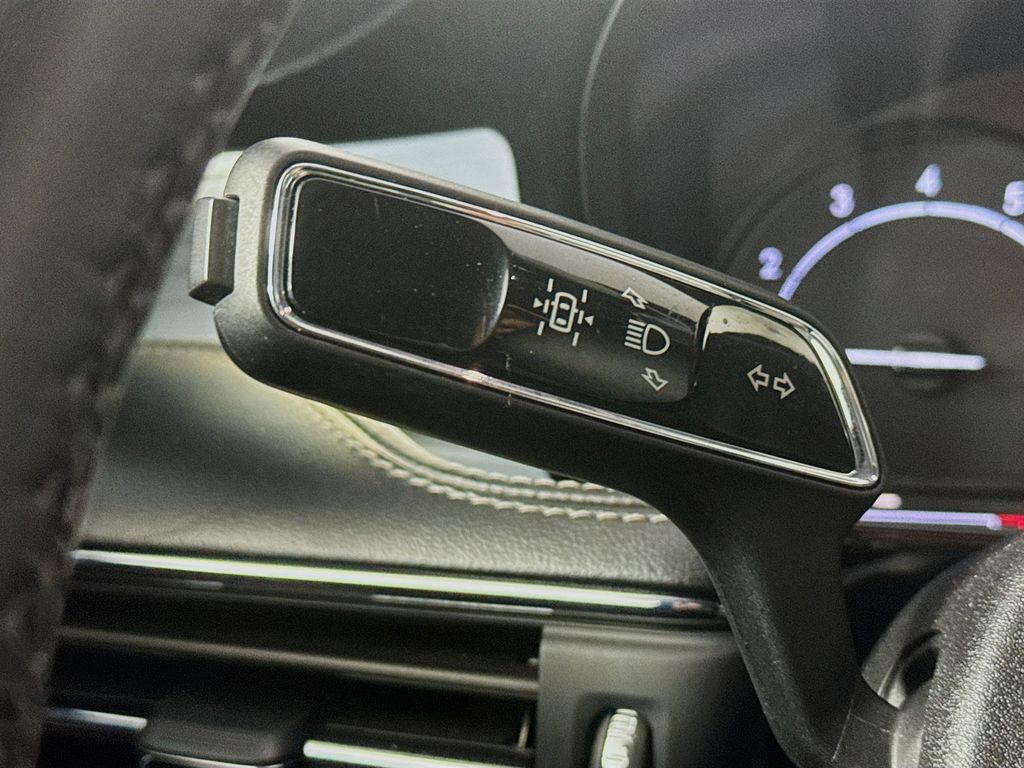 2021 Lincoln Corsair Standard photo 12
