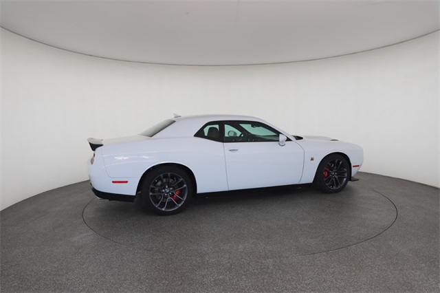 2022 Dodge Challenger R/T Scat Pack photo 21