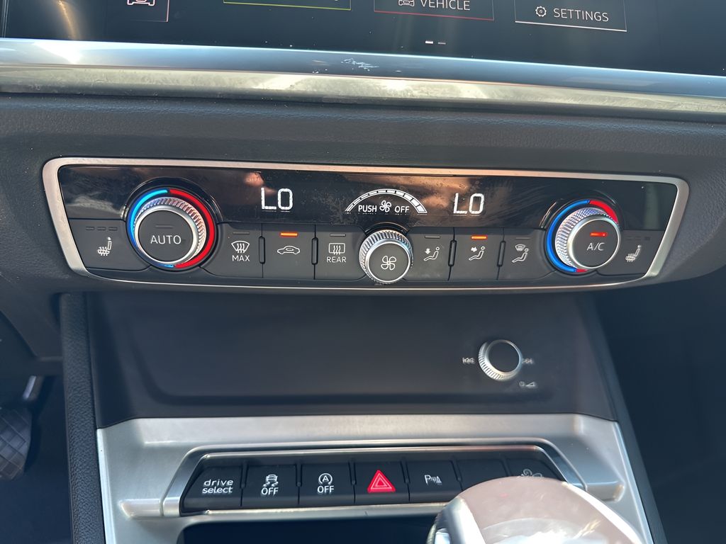 2022 Audi Q3 S line Premium 45 TFSI photo 34