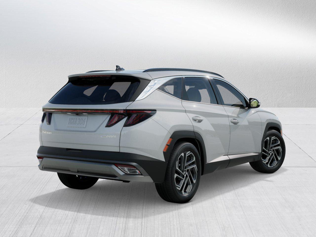 2026 Hyundai Tucson Hybrid Limited photo 4