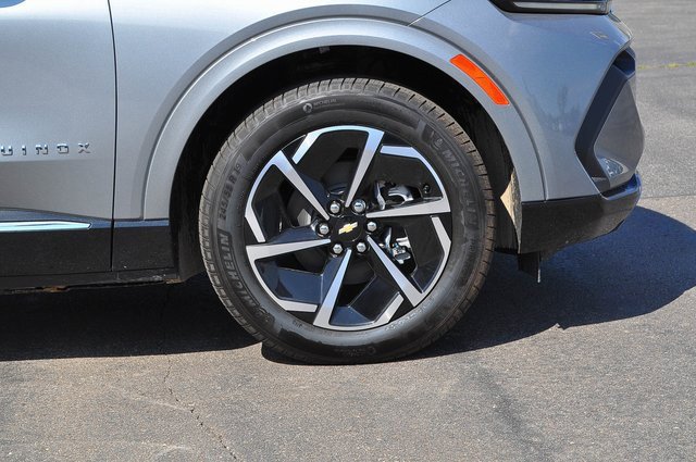 2025 Chevrolet Equinox EV 1LT photo 4